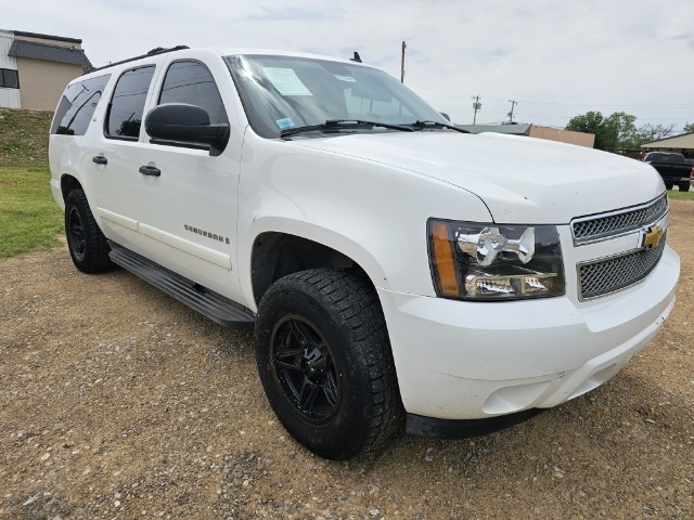 2007 Chevrolet Suburban 1500 LS photo 3