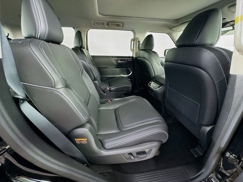2025 Infiniti QX80 Luxe photo 32