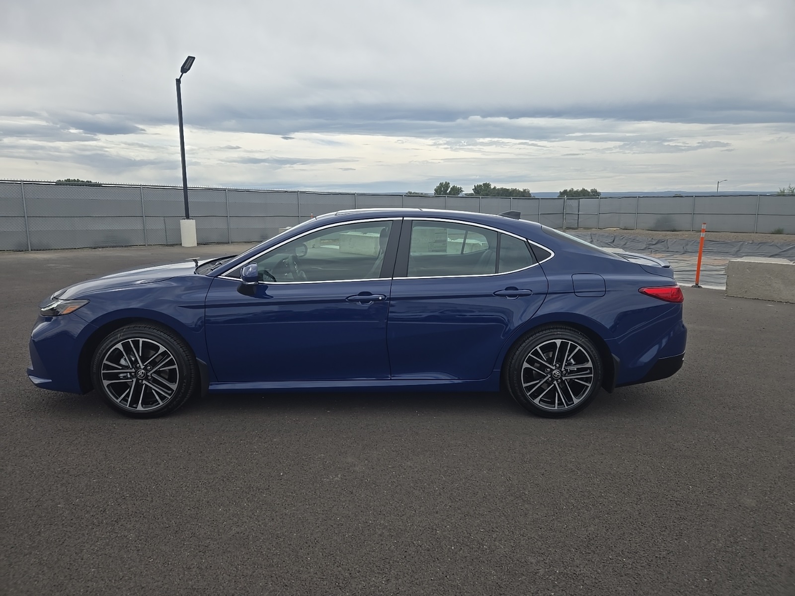 2025 Toyota Camry XLE photo 5