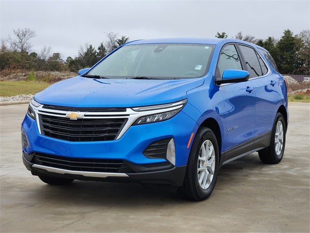 2024 Chevrolet Equinox LT photo 3