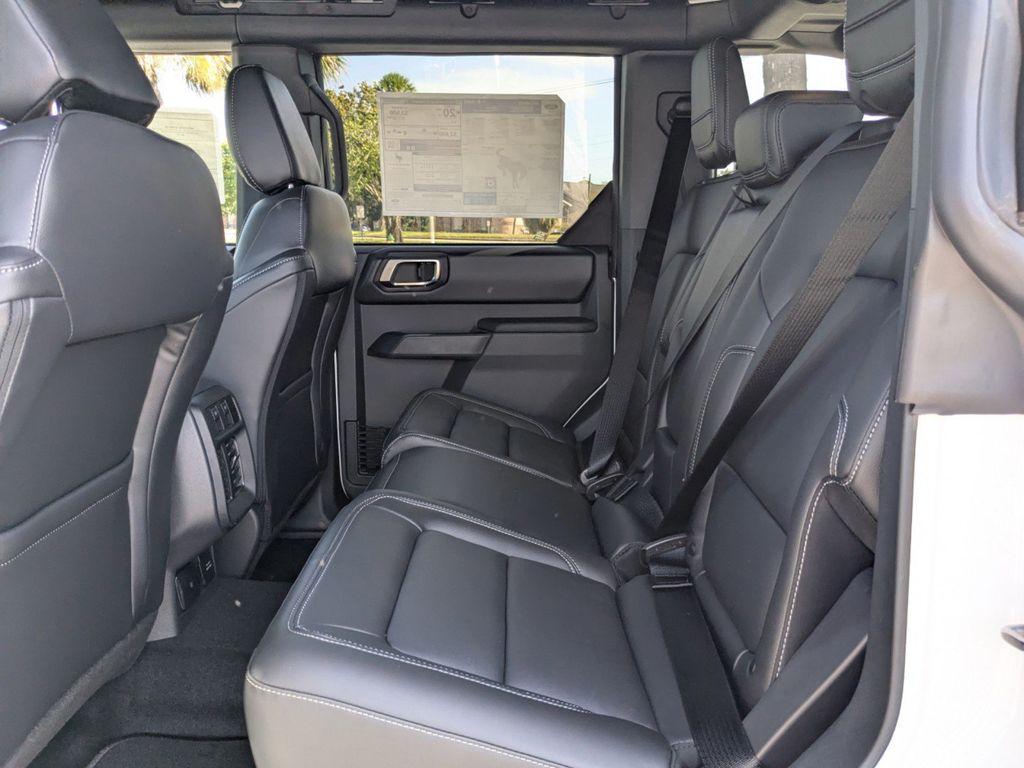 2025 Ford Bronco Outer Banks photo 14