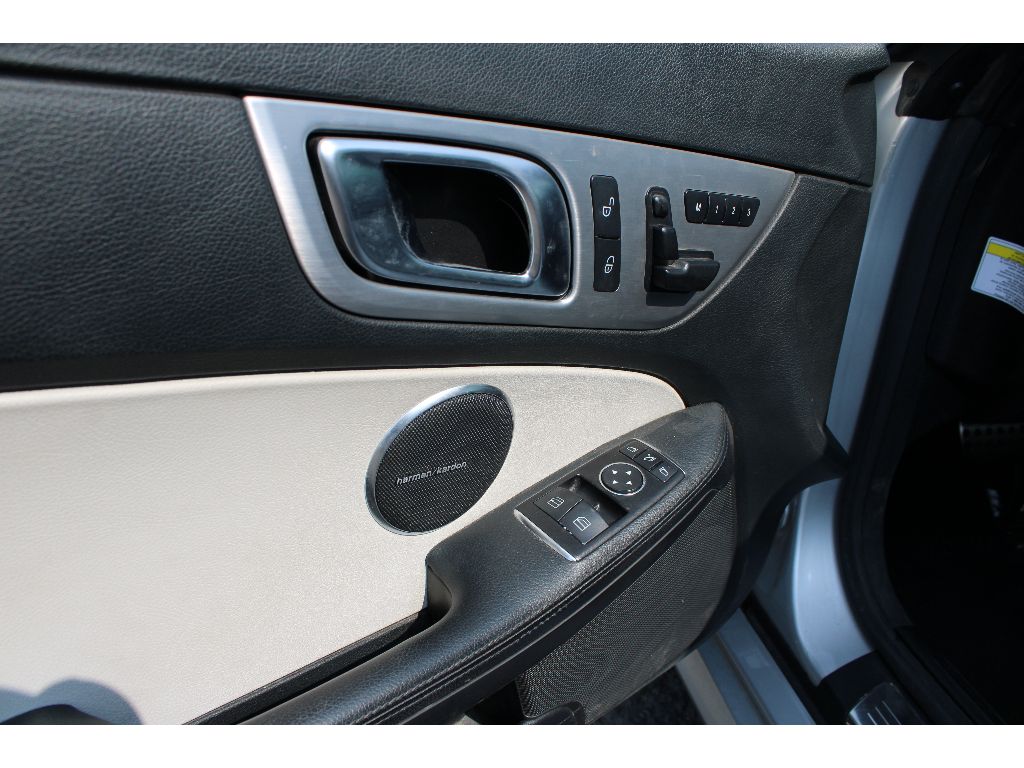 2013 Mercedes Benz SLK 250 photo 10