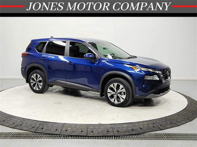 2023 Nissan Rogue SV's photo