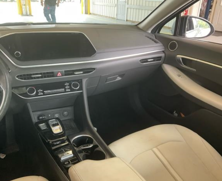 2023 Hyundai Sonata SEL photo 2