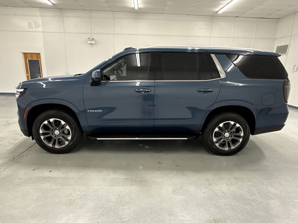 2025 Chevrolet Tahoe LT photo 3