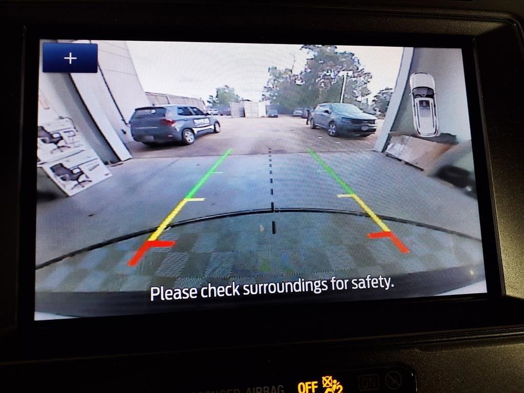 2020 Ford Expedition XLT photo 3