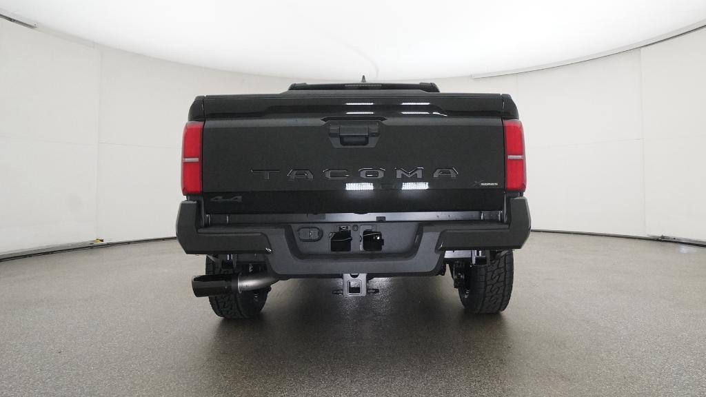 2025 Toyota Tacoma SR5 4x4 Double Cab photo 18