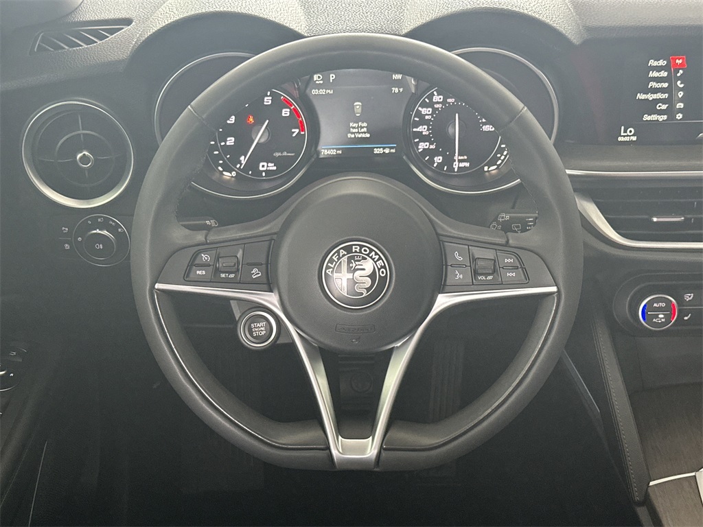 2018 Alfa Romeo Stelvio Ti photo 16