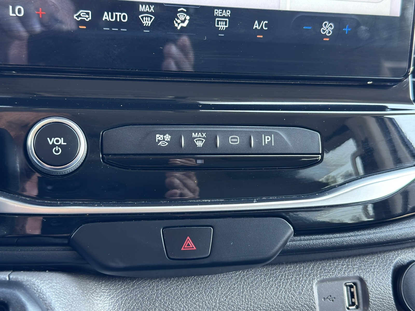 2024 Ford Transit photo 29