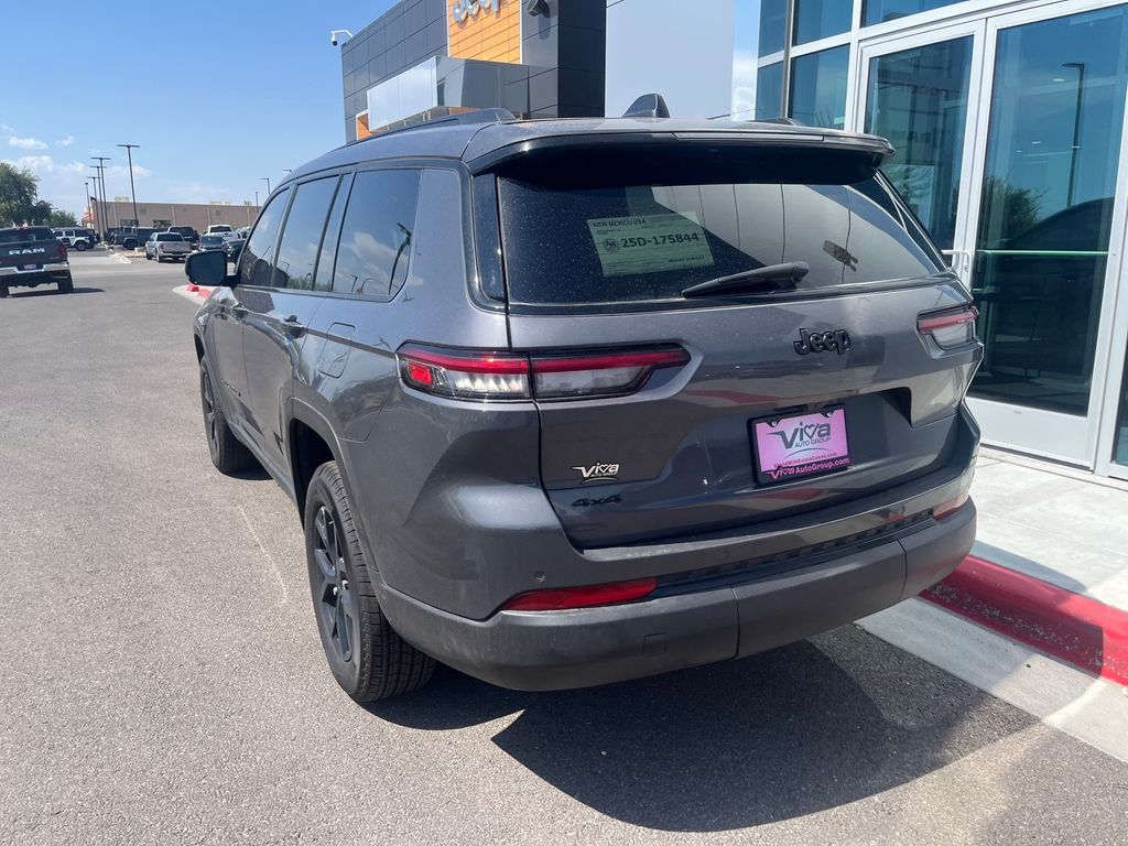 2025 Jeep Grand Cherokee Altitude X photo 10