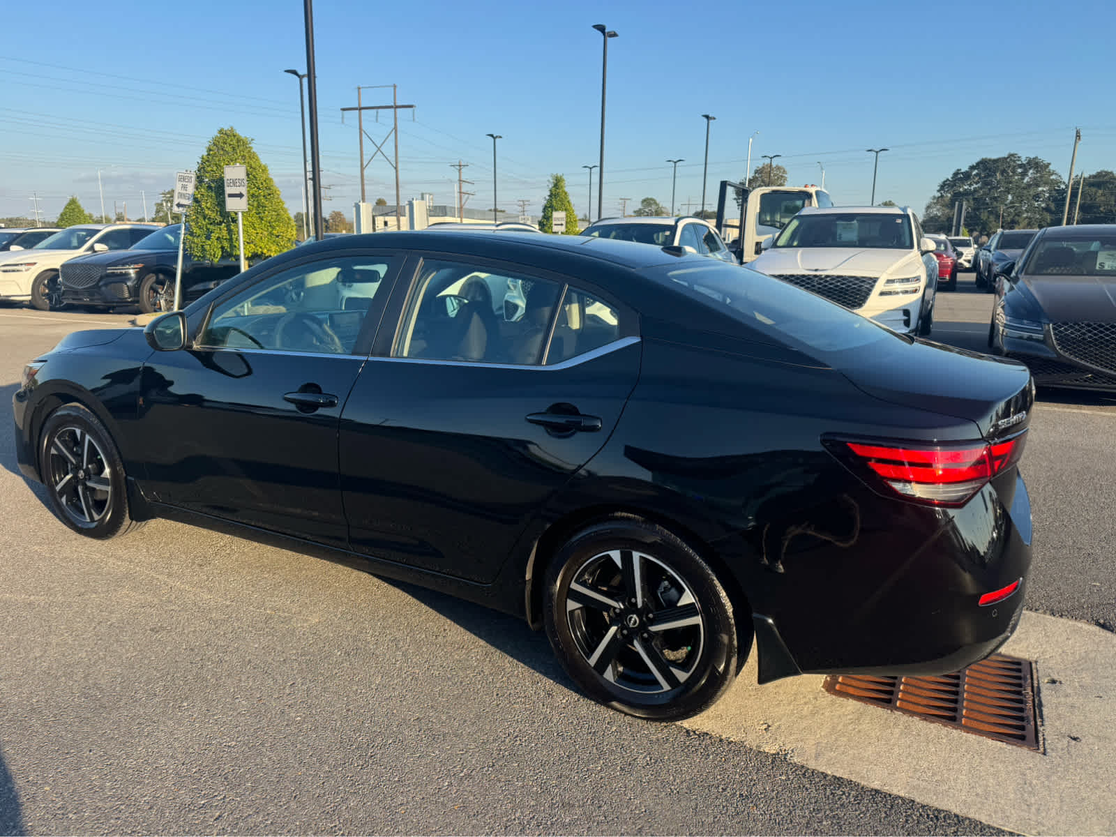 2025 Nissan Sentra SV photo 3