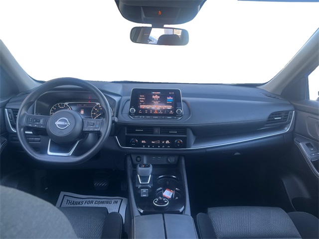 2024 Nissan Rogue SV photo 5