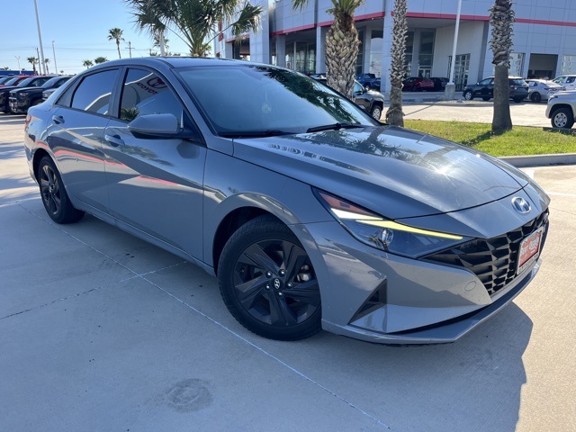2022 Hyundai Elantra Blue