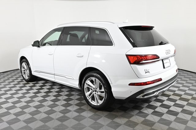 2024 Audi Q7 45 Premium photo 6