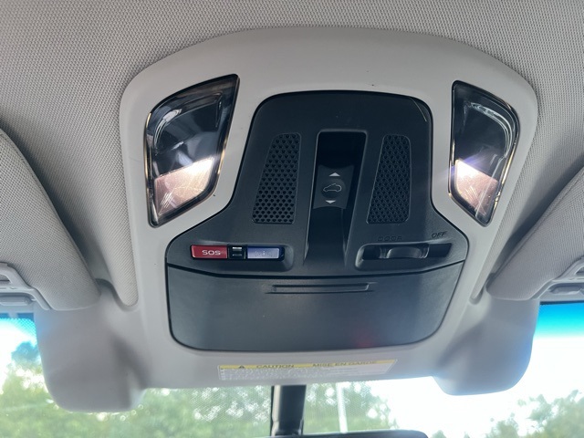 2022 Subaru Outback Limited XT photo 28