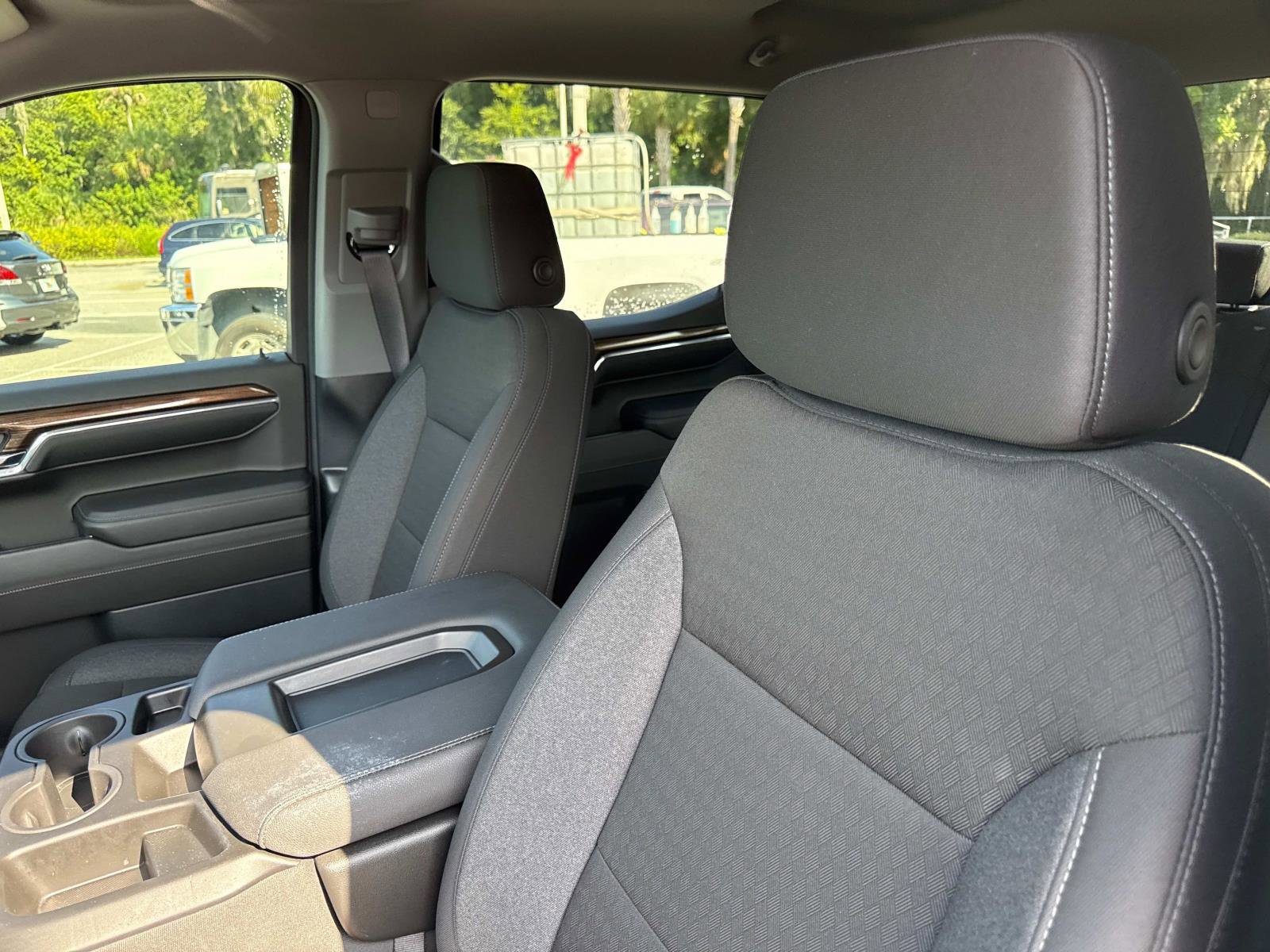2024 Chevrolet Silverado 1500 RST photo 25