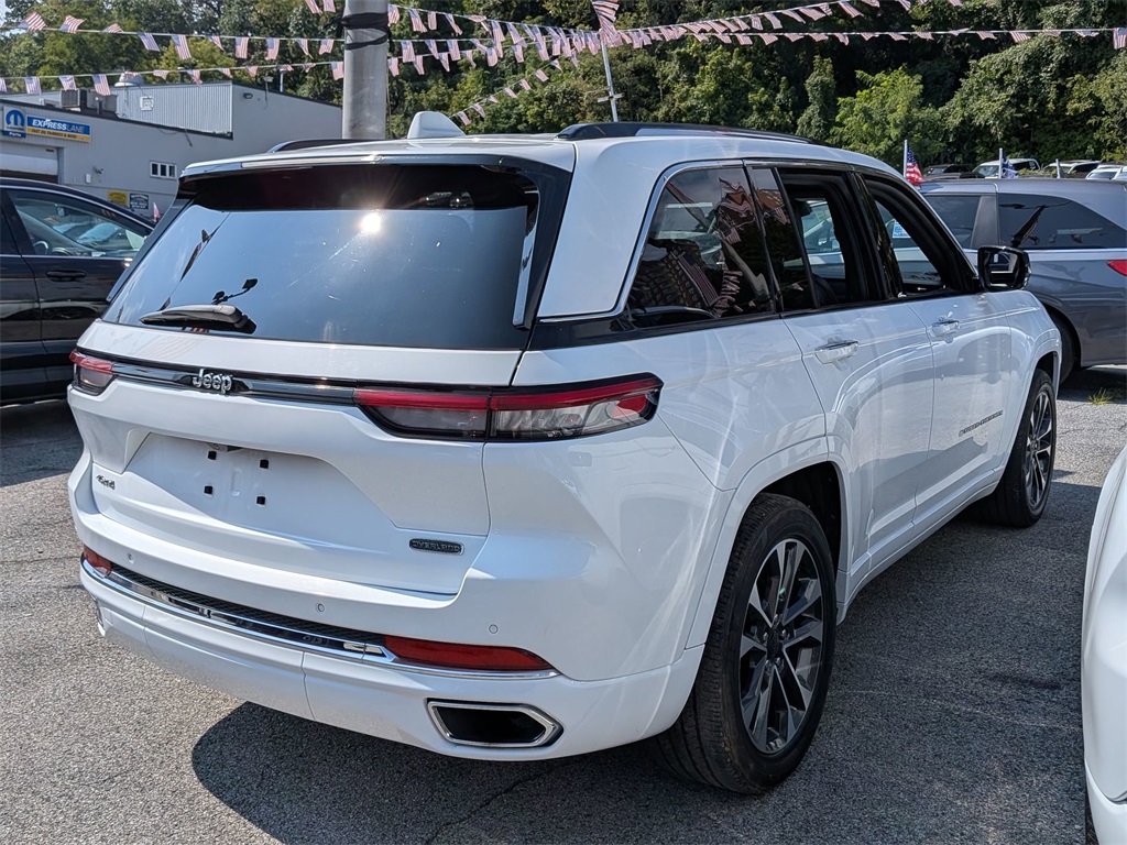 2022 Jeep Grand Cherokee Overland photo 4