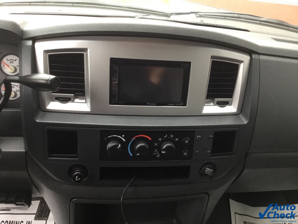 2006 Dodge Ram SLT photo 43
