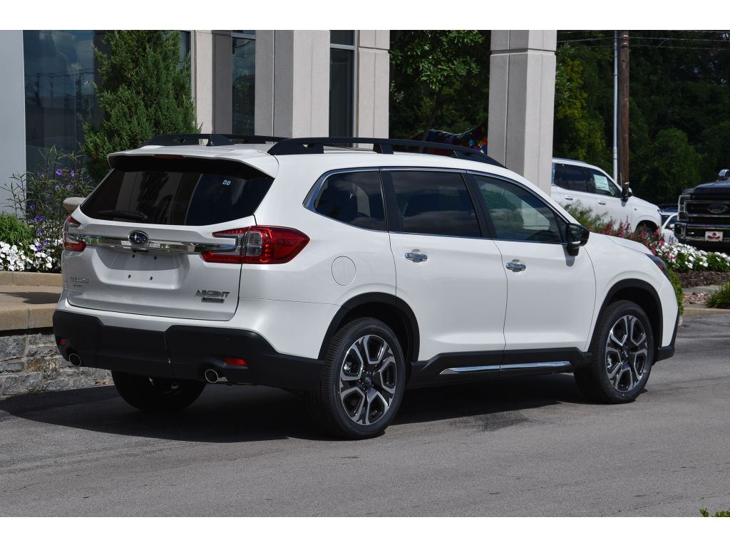2025 Subaru Ascent Touring photo 2