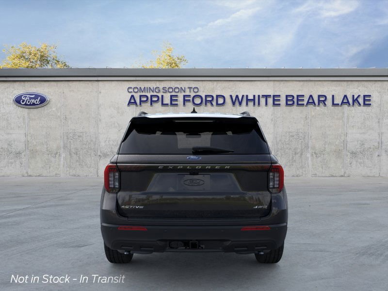 2025 Ford Explorer photo 3