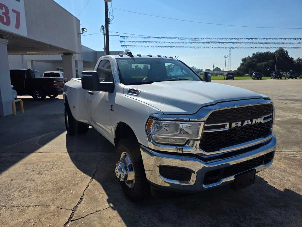 2024 Ram 3500 Tradesman photo 8