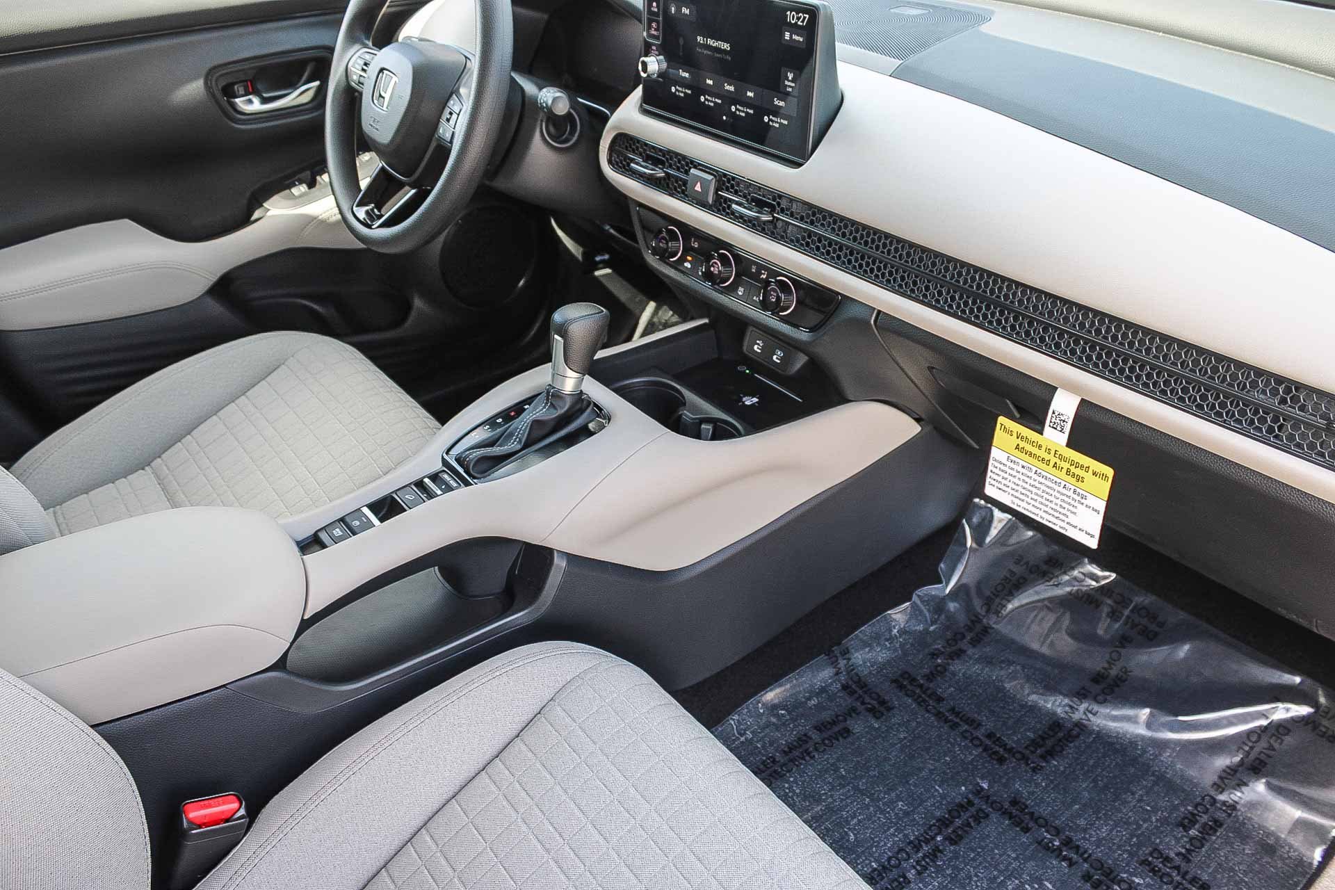2026 Honda HR-V LX photo 17