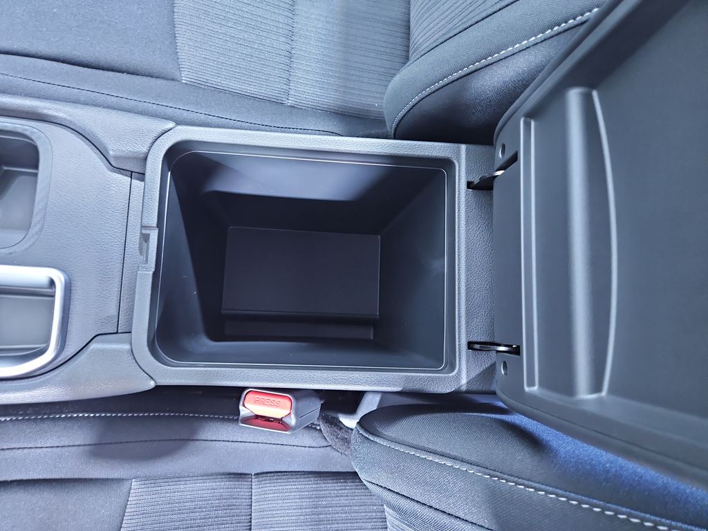 2025 Nissan Sentra SV photo 23