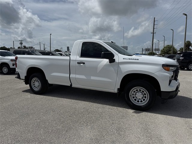 2026 Chevrolet Silverado 1500 photo 2