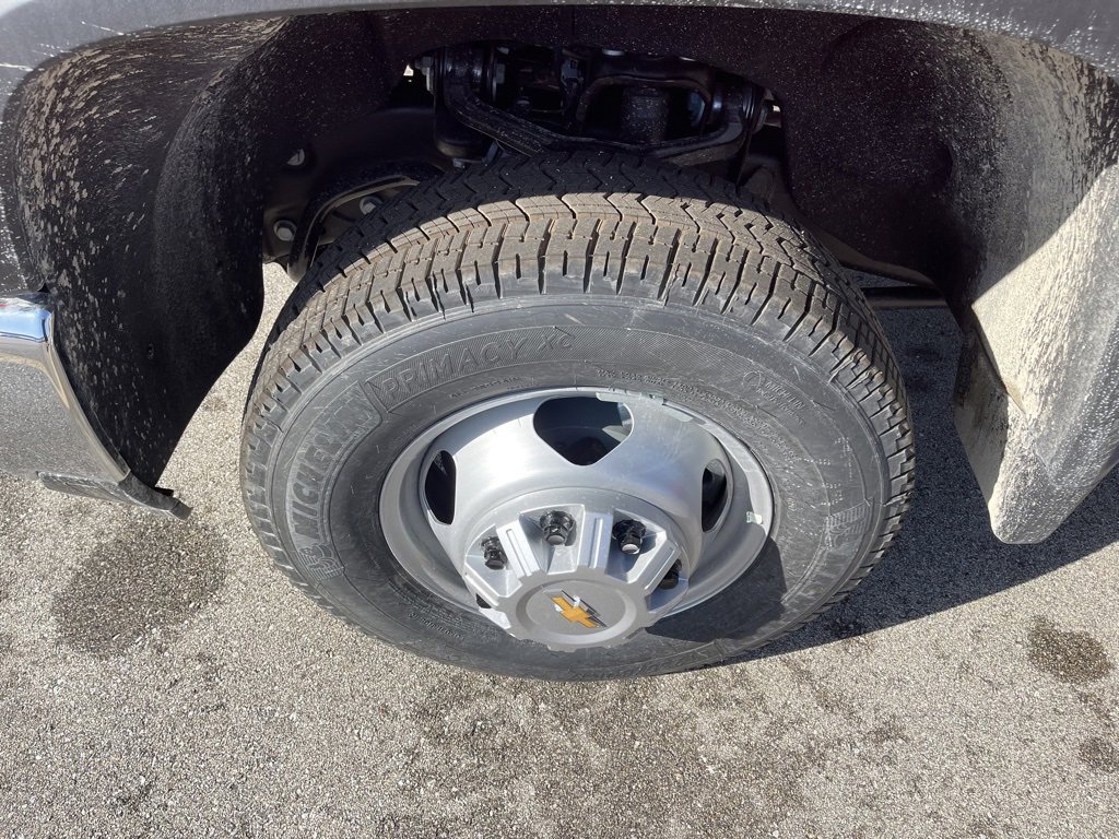 2025 Chevrolet Silverado 3500HD photo 11