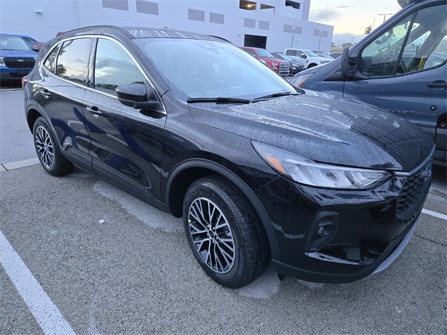 2025 Ford Escape Plug-In Hybrid Base photo 2