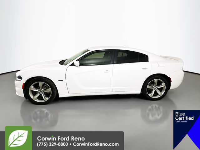 2017 Dodge Charger R/T photo 4