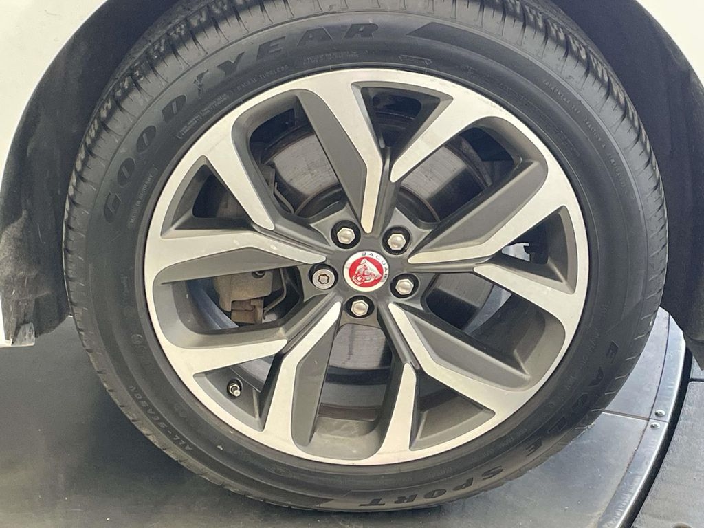 2020 Jaguar I-PACE HSE photo 14