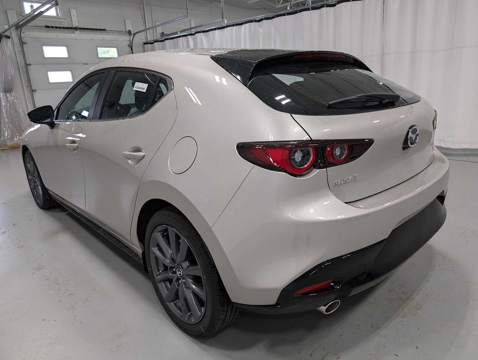 2025 Mazda Mazda3 Hatchback 2.5 s Preferred photo 10
