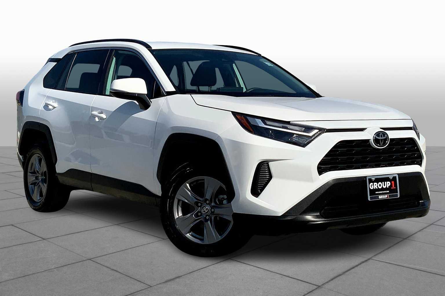 Used 2024 Toyota RAV4 XLE with VIN 2T3W1RFV0RW339204 for sale in Northfield, Minnesota