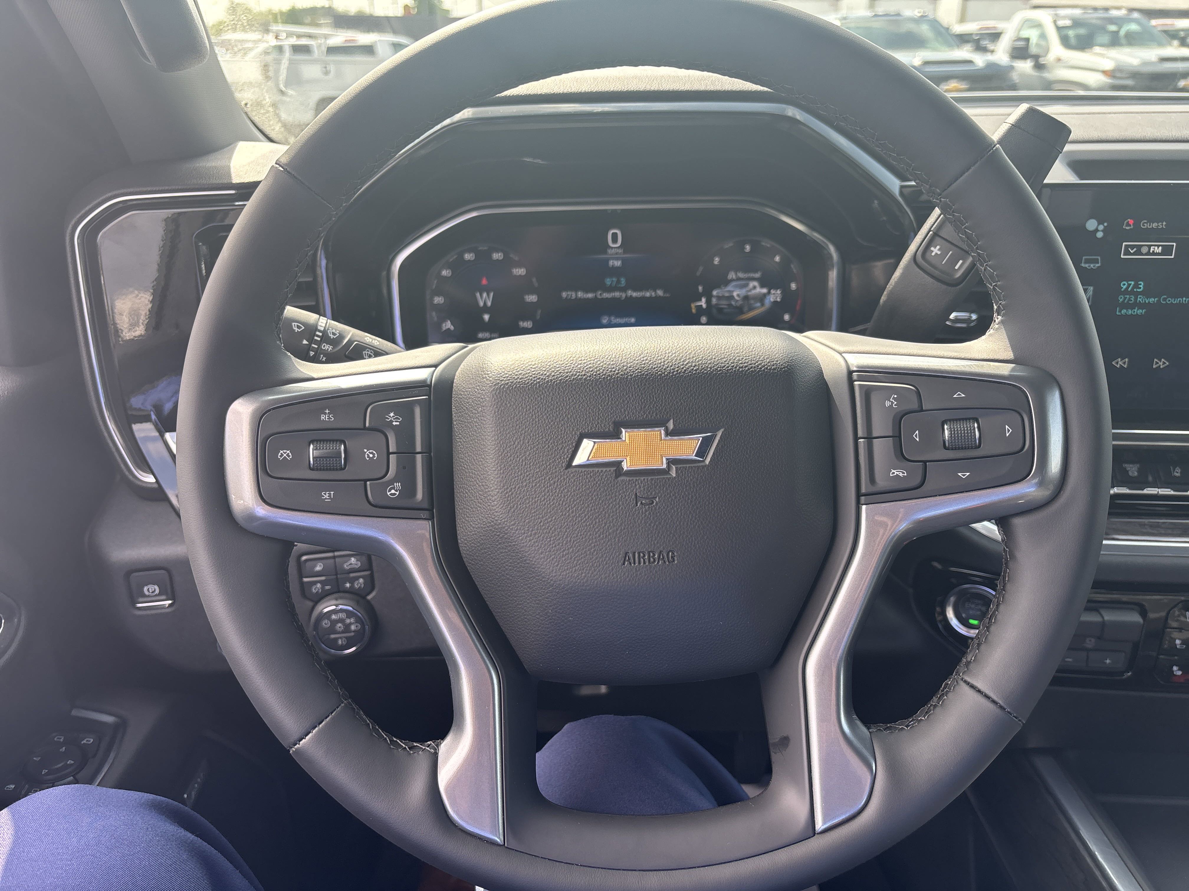 2025 Chevrolet Silverado 3500HD LTZ photo 3