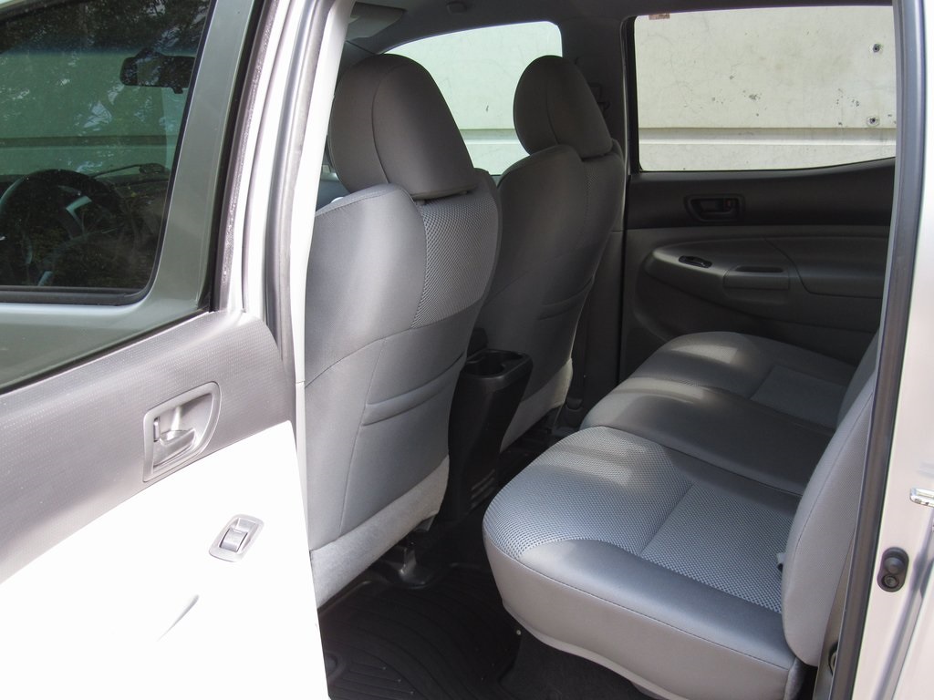 2014 Toyota Tacoma Base photo 15