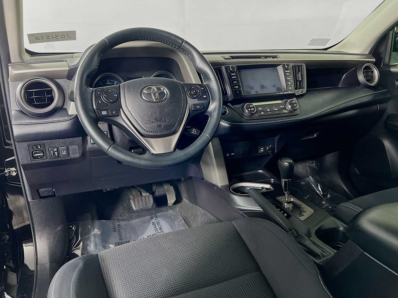 2018 Toyota RAV4 XLE photo 7