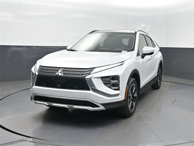 2026 Mitsubishi Eclipse Cross SE's photo