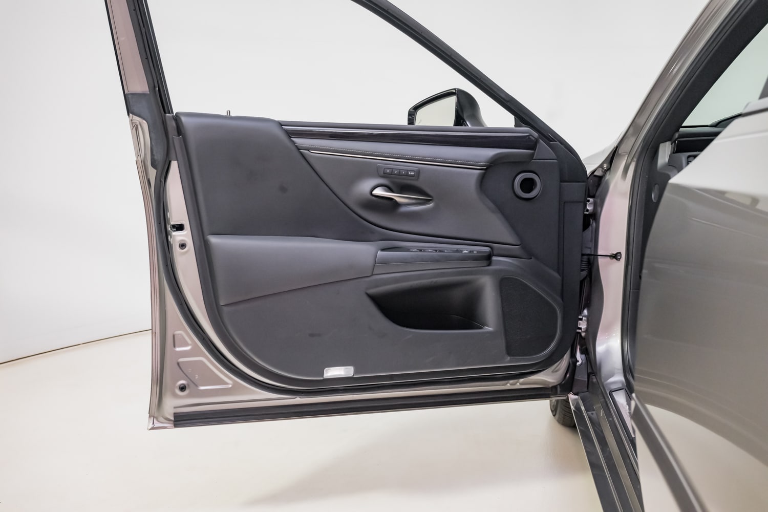 2021 Lexus ES 250 photo 16