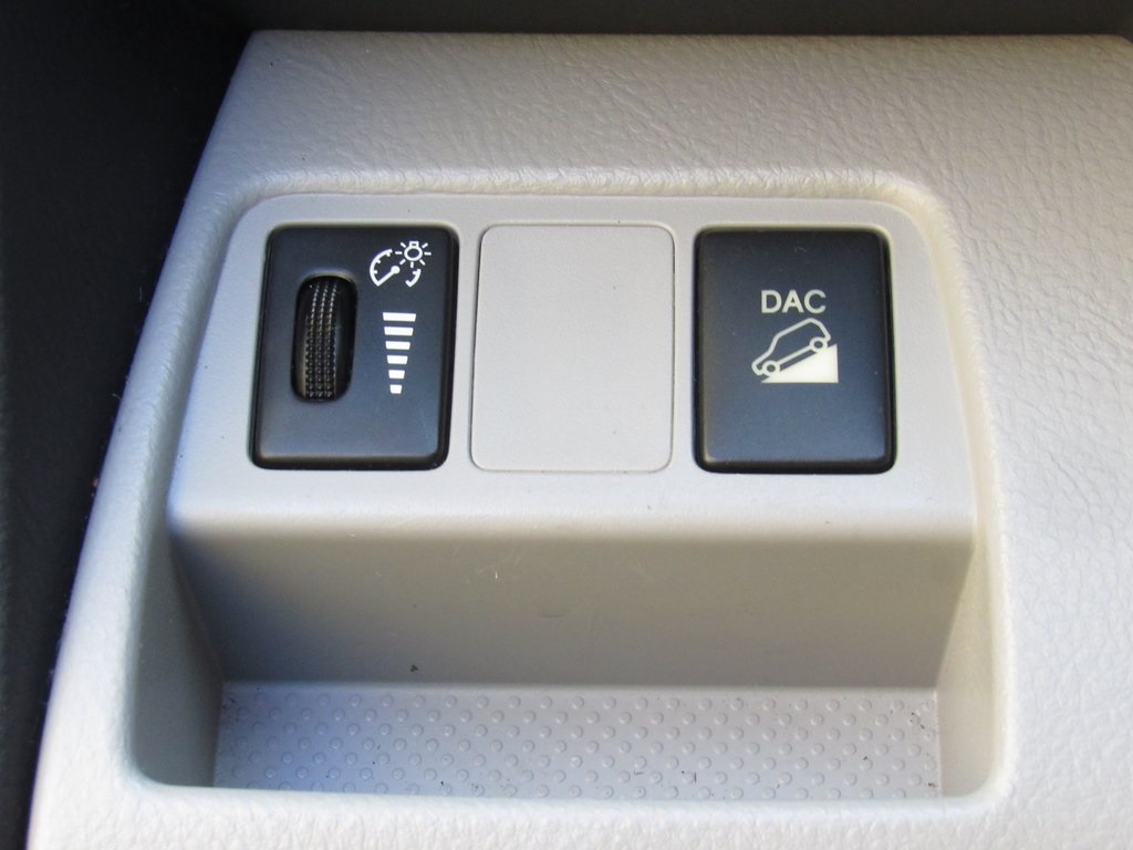 2011 Toyota RAV4 LE photo 34