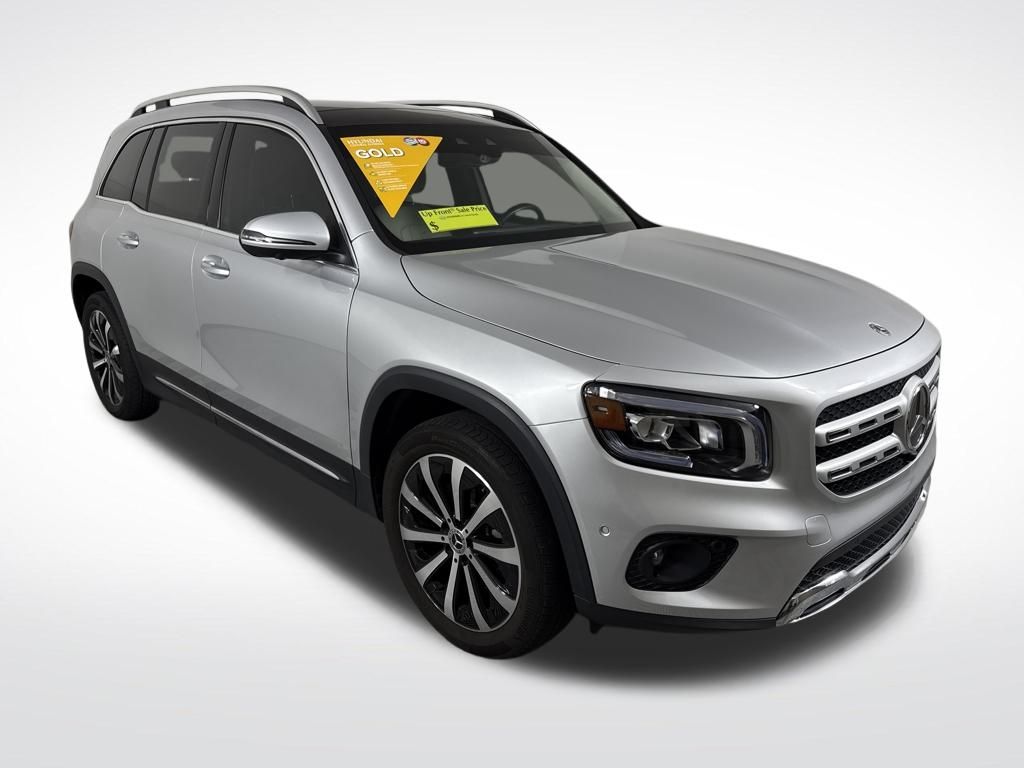 2022 Mercedes-Benz GLB Base's photo