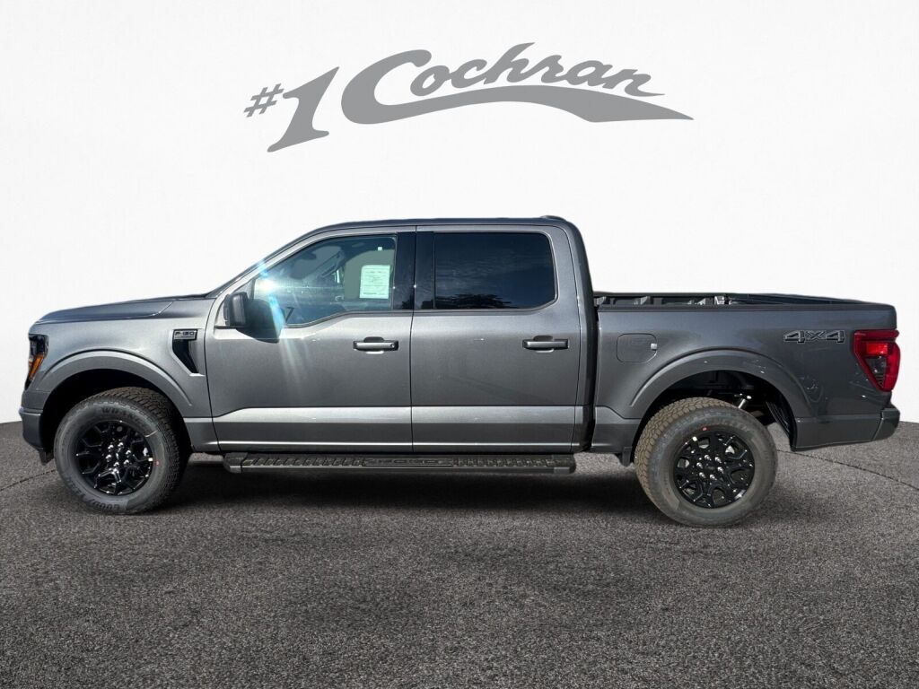 2025 Ford F-150 XLT photo 4