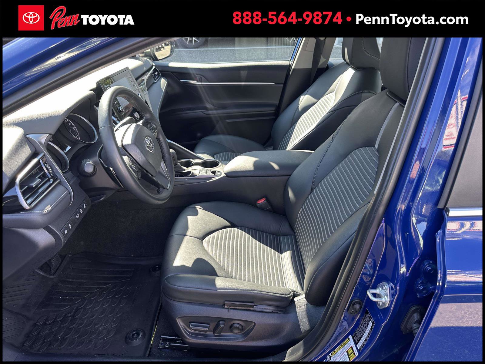 2023 Toyota Camry SE photo 14