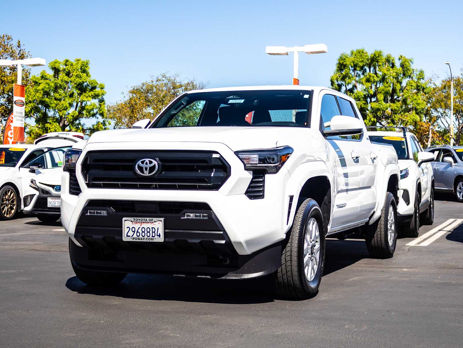 2024 Toyota Tacoma SR5 photo 3