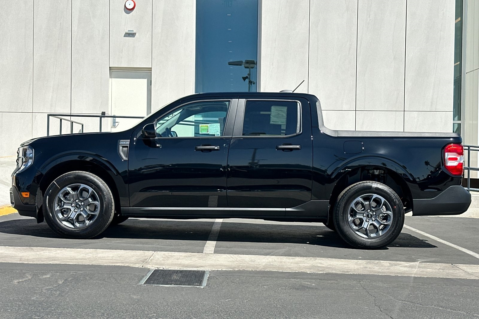 2025 Ford Maverick XLT photo 6