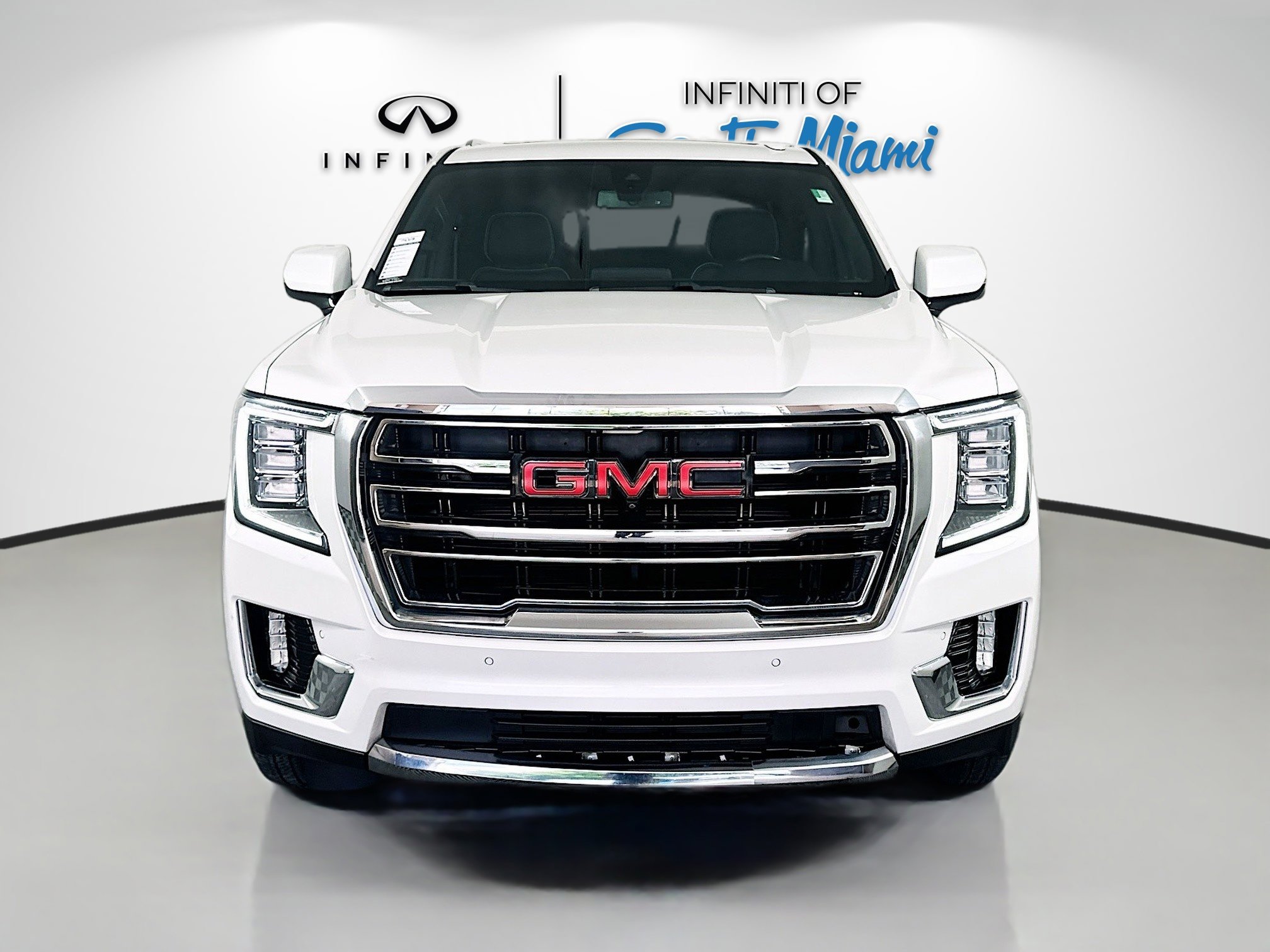 2022 Gmc Yukon SLT photo 2