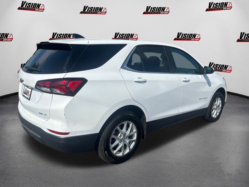 2022 Chevrolet Equinox LT photo 5