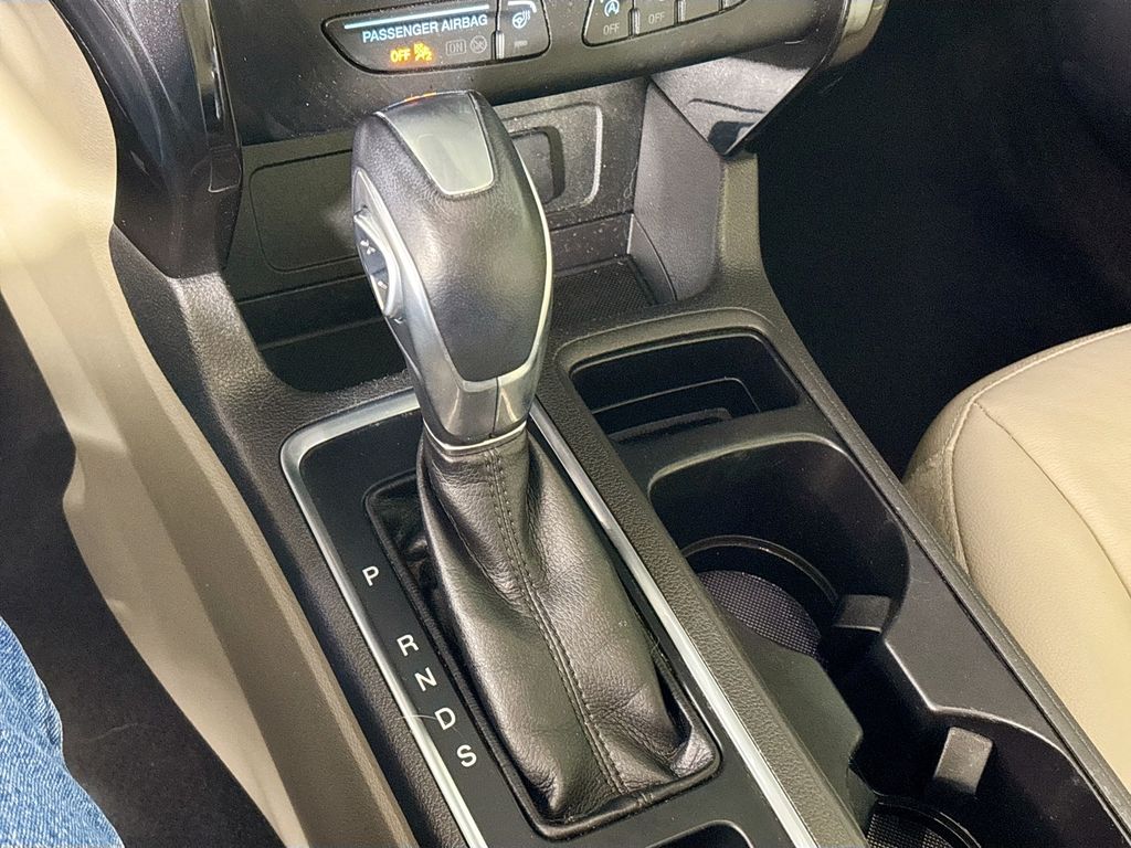 2019 Ford Escape Titanium photo 17