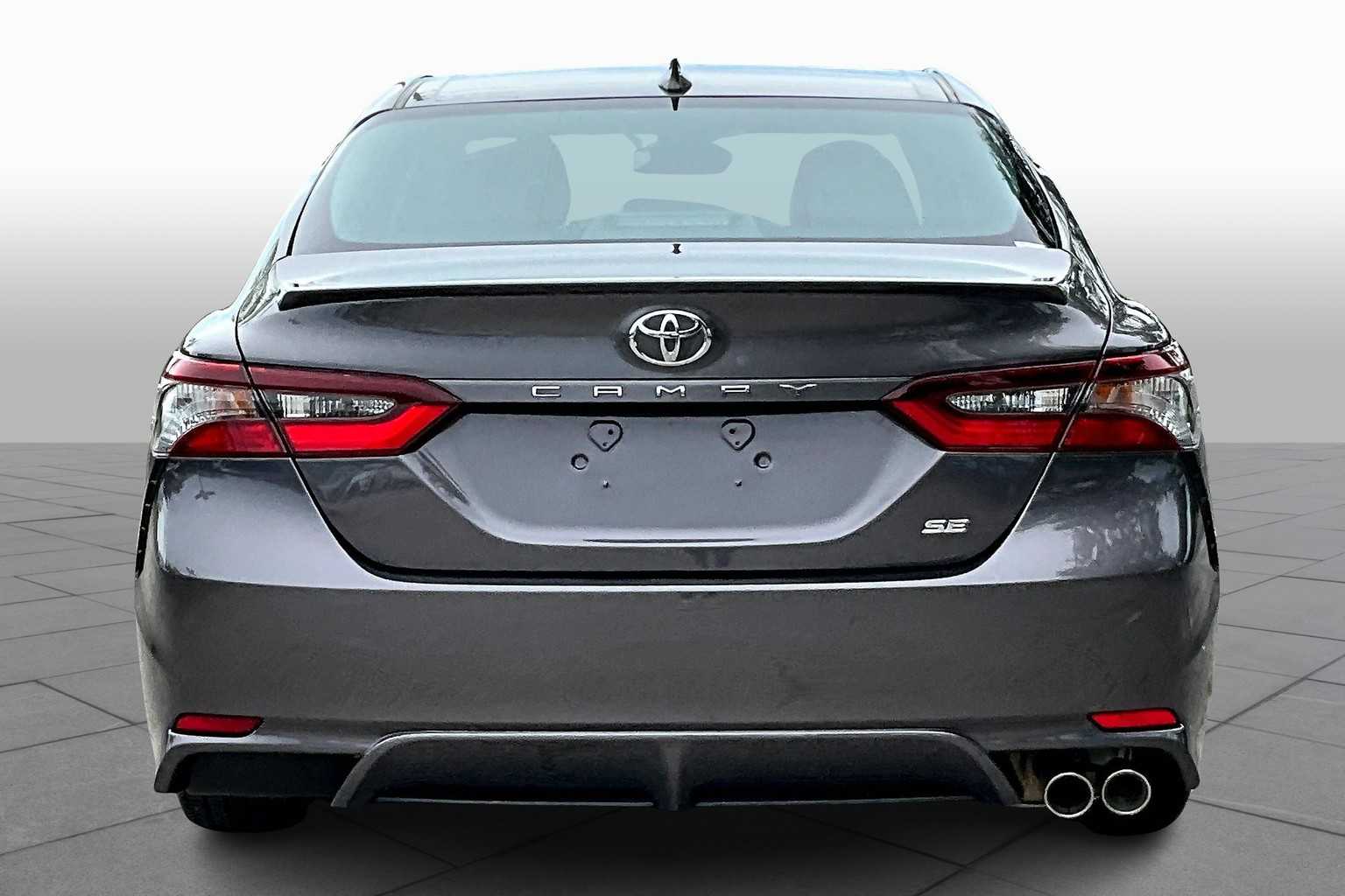 2023 Toyota Camry SE photo 4