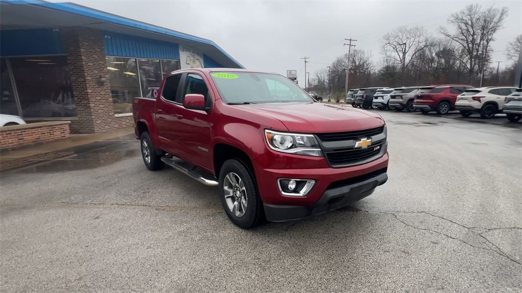 2019 Chevrolet Colorado Z71 photo 2